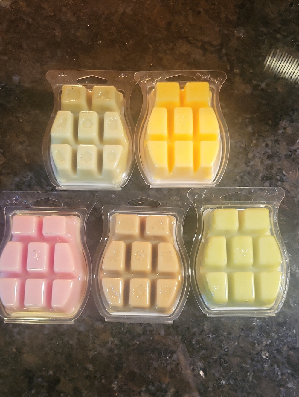 Scentsy Wax Bars Bundle-5 Lot / 3.2 fl.oz Each - Picture 7 of 7
